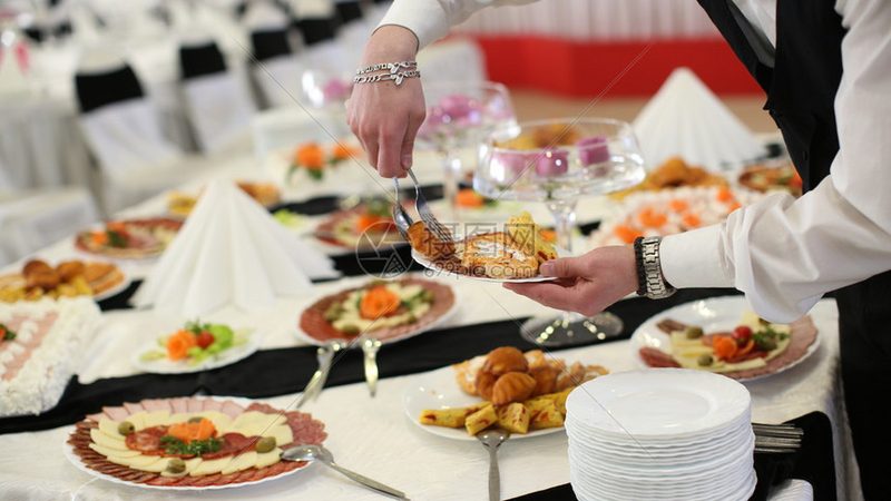 餐饮供应链选得好，后厨一半烦恼少